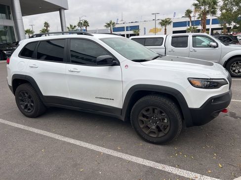 Used 2022 Jeep Cherokee Trailhawk w/ Comfort/Convenience Group image 11