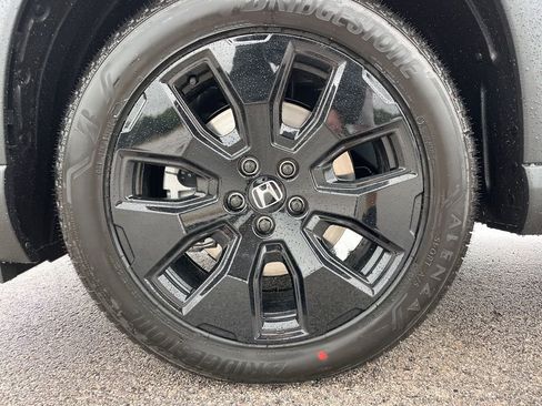 New 2026 Honda Pilot Black Edition image 7