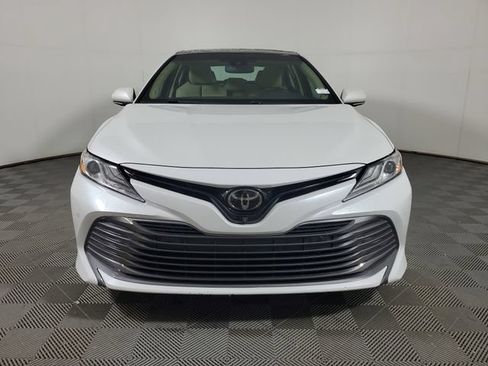 Used 2018 Toyota Camry XLE w/ Driver Assist Package FWD image 2