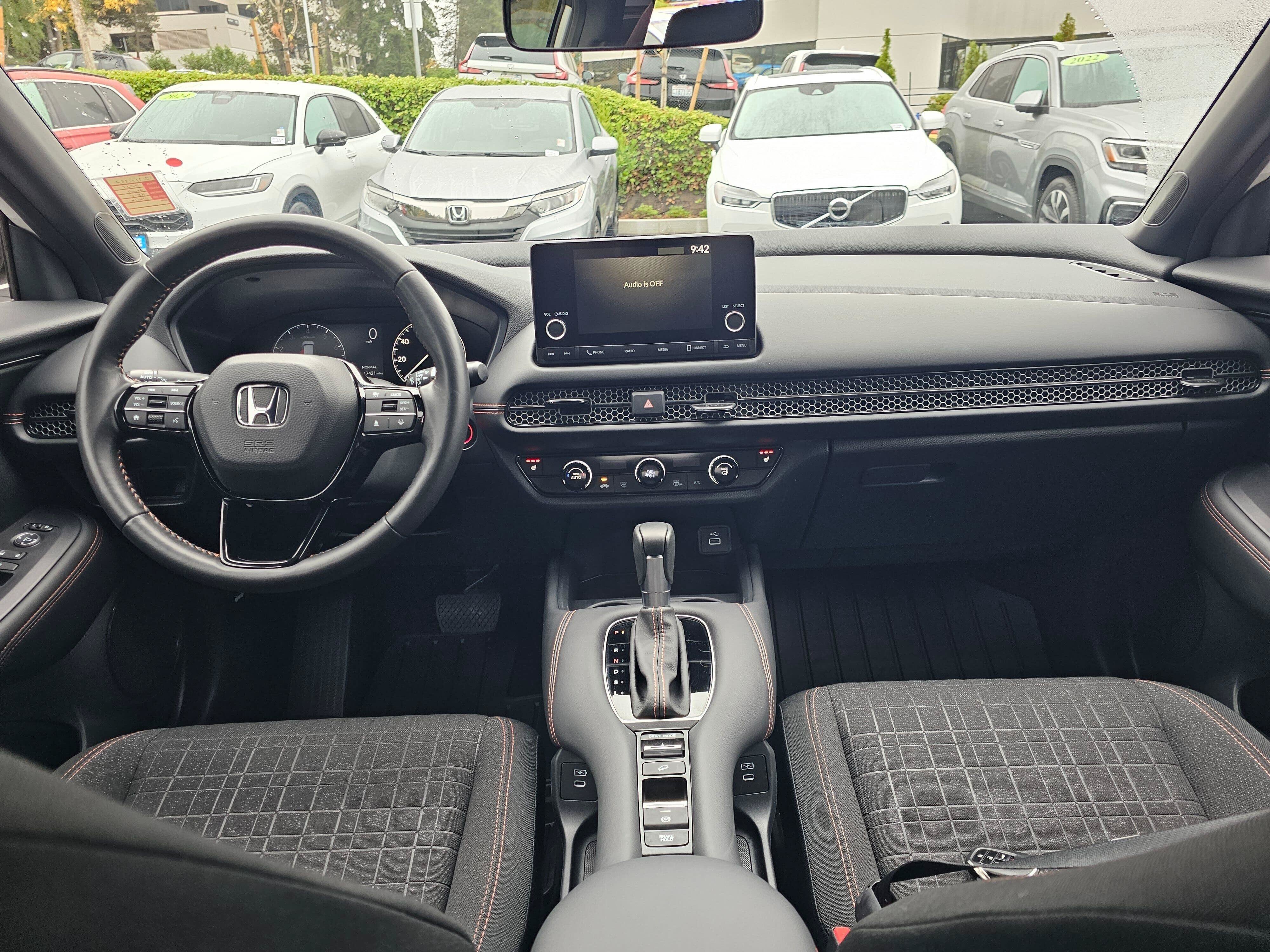 Certified 2025 Honda HR-V Sport image 20