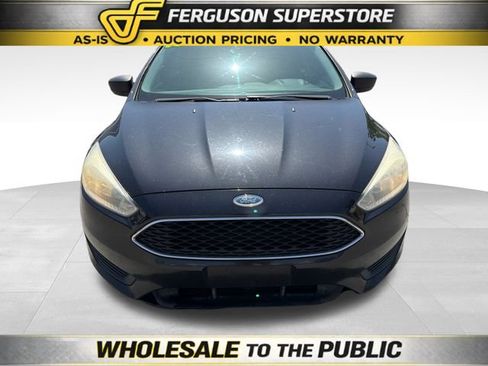 Used 2015 Ford Focus S FWD image 2