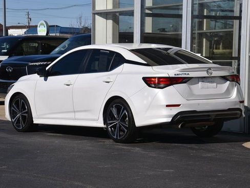 Used 2023 Nissan Sentra SR w/ Trunk Package image 9