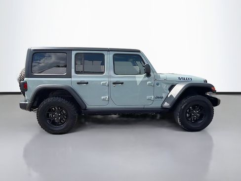 Used 2024 Jeep Wrangler Willys image 2