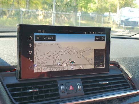 Used 2024 Audi SQ5 Prestige image 14