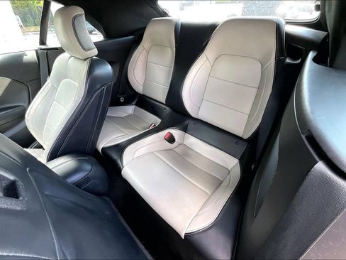 Used 2024 Ford Mustang Premium RWD image 21