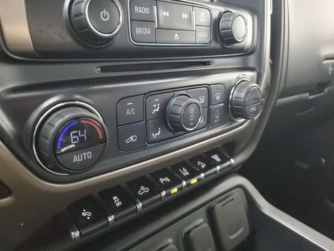 Used 2018 GMC Sierra 2500 Denali w/ Duramax Plus Package AWD/4WD image 29