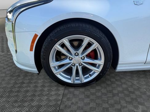 Used 2023 Cadillac CT4 Luxury RWD image 14
