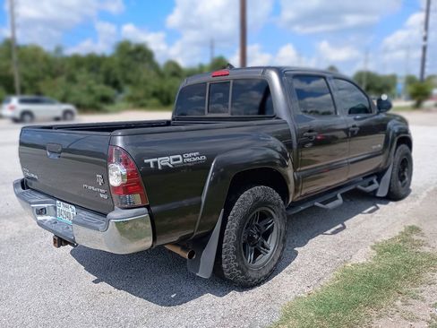 Used 2012 Toyota Tacoma PreRunner w/ TRD Off-Road Pkg RWD image 5