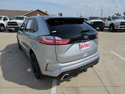Used 2022 Ford Edge ST w/ Equipment Group 401A image 3