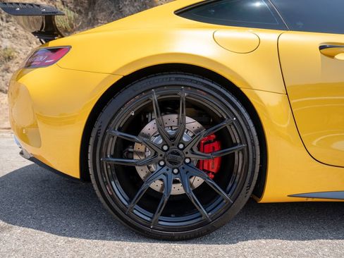 Used 2018 Mercedes-Benz AMG GT C image 9