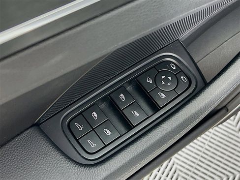 Certified 2023 Porsche Panamera 4 image 20