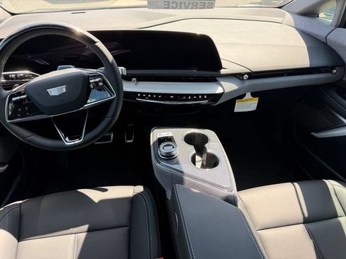 New 2027 Cadillac Optiq Luxury RWD image 10
