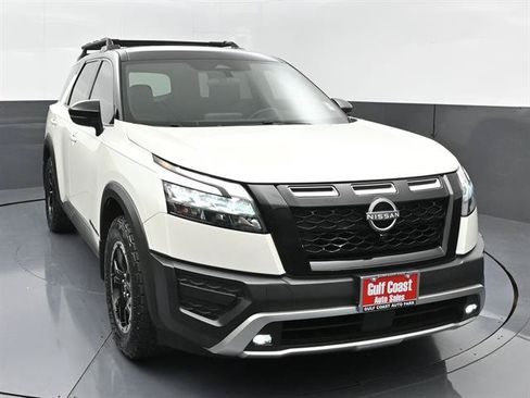 Used 2024 Nissan Pathfinder Rock Creek AWD/4WD image 3