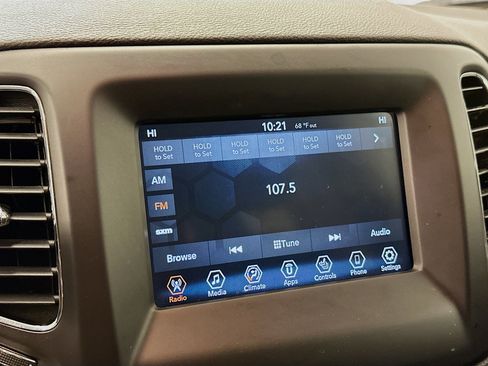 Used 2018 Jeep Compass Latitude w/ Popular Equipment Group AWD/4WD image 21