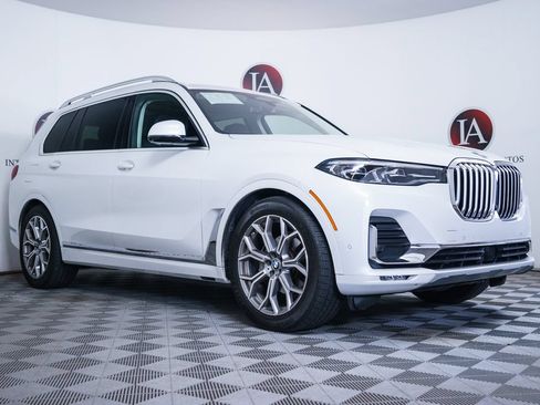 Used 2022 BMW X7 xDrive40i w/ Premium Package AWD/4WD image 1