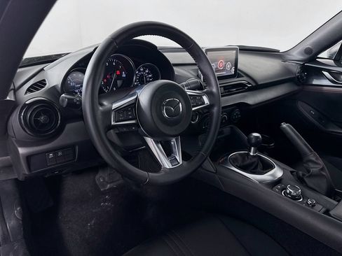Used 2016 MAZDA MX-5 Miata Club RWD image 9