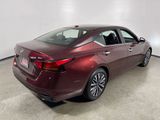 Used 2023 Nissan Altima 2.5 SV image 3