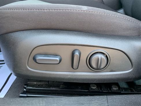Used 2023 Chevrolet Malibu LT image 23