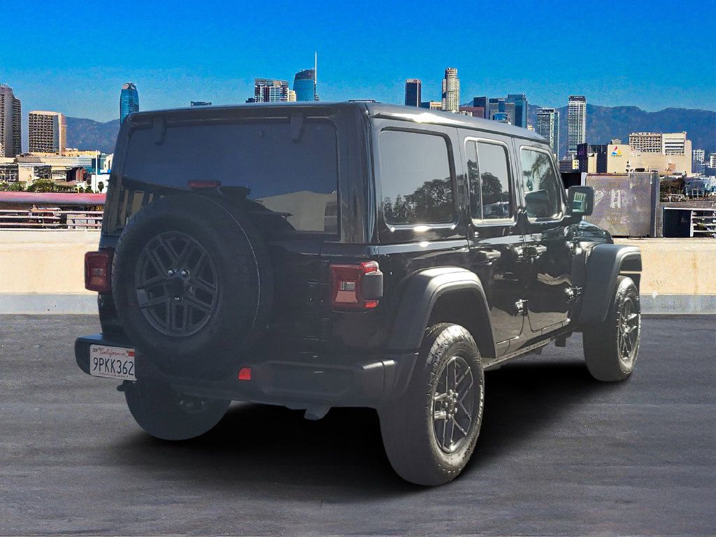 Used 2024 Jeep Wrangler Unlimited Sport AWD/4WD image 4