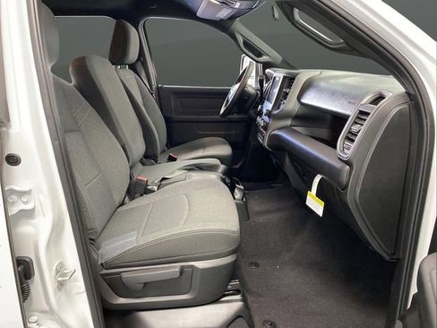 New 2024 RAM 2500 Tradesman image 28