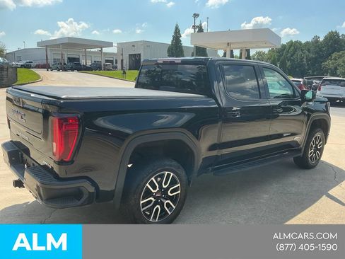 Used 2025 GMC Sierra 1500 AT4 w/ AT4 Premium Package AWD/4WD image 6