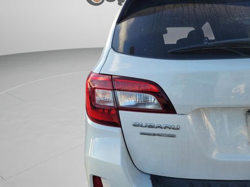 Used 2015 Subaru Outback 2.5i Premium image 21