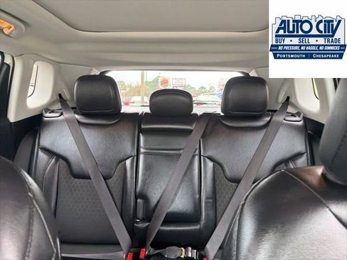 Used 2019 Jeep Compass Latitude w/ Popular Equipment Group AWD/4WD image 32