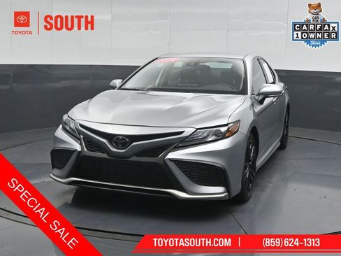Used 2024 Toyota Camry XSE FWD image 6