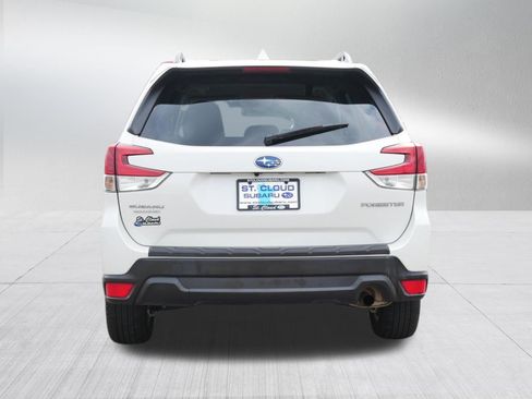 Used 2023 Subaru Forester Premium AWD/4WD image 6