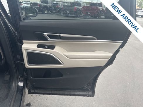 Used 2020 Kia Telluride S w/ S 8 Passenger Seating Package image 12