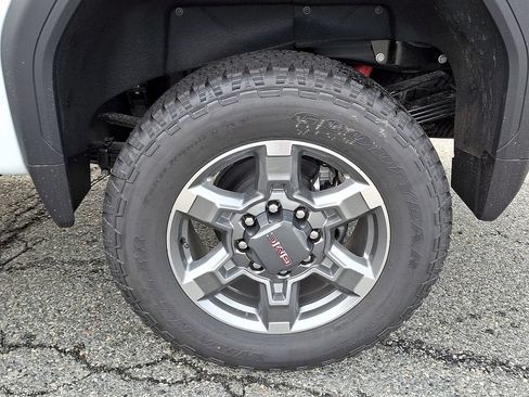 New 2026 GMC Sierra 2500 SLT w/ SLT Premium Package AWD/4WD image 5
