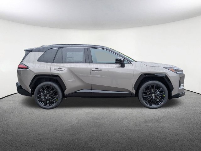 New 2026 Toyota RAV4 XSE AWD/4WD image 2