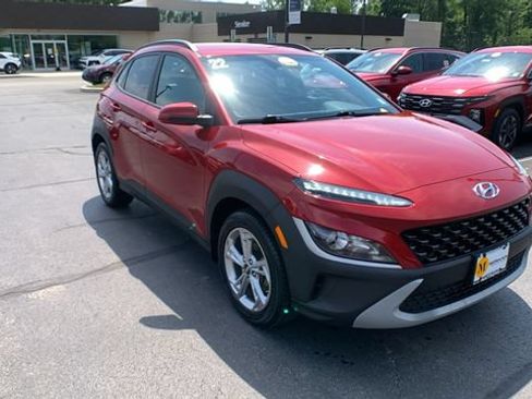 Used 2022 Hyundai Kona SEL w/ Cargo Package AWD/4WD image 7