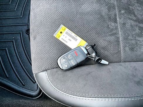 Certified 2023 Dodge Charger Scat Pack image 32