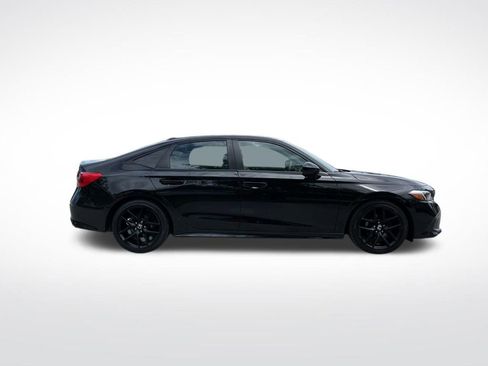 Used 2022 Honda Civic Sport image 4
