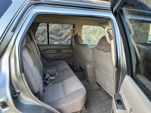 Used 2004 Nissan Pathfinder SE image 32
