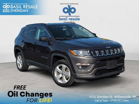 Used 2020 Jeep Compass Latitude AWD/4WD image 1