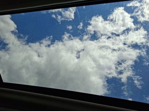 Certified 2025 Subaru Crosstrek 2.0i Premium image 14