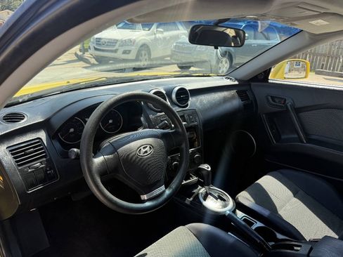 Used 2006 Hyundai Tiburon GS FWD image 14