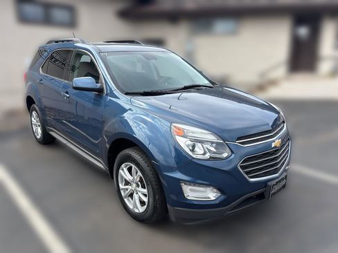 Used 2017 Chevrolet Equinox LT w/ Convenience Package image 1
