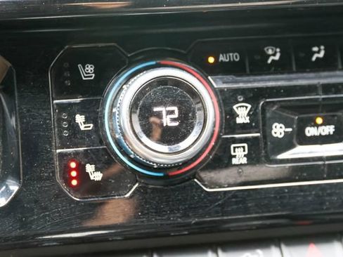 Used 2025 GMC Sierra 2500 AT4 AWD/4WD image 8