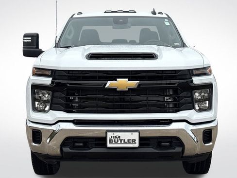 Used 2024 Chevrolet Silverado 2500 W/T w/ WT Convenience Package image 11