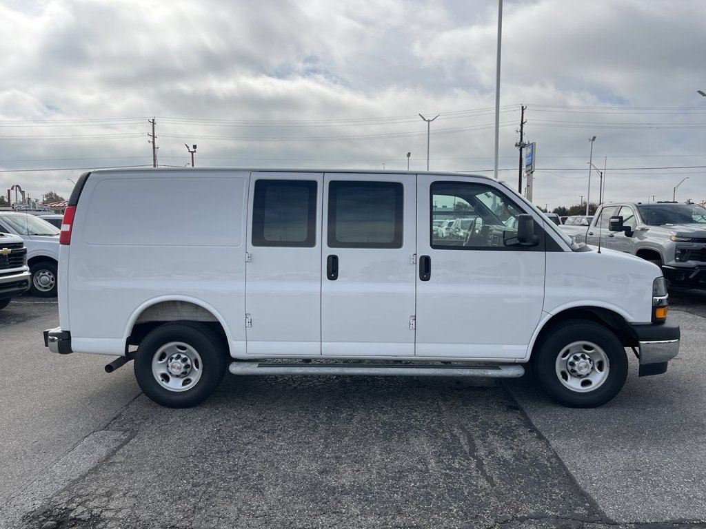 Used 2025 Chevrolet Express 2500 w/ Driver Convenience Package RWD image 15