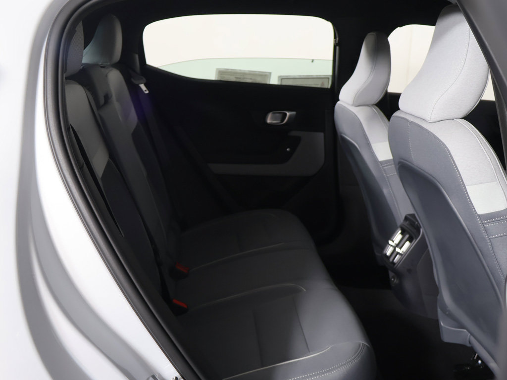 Used 2024 Polestar Polestar 2 AWD/4WD image 30
