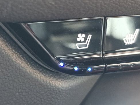 Used 2021 Chevrolet Blazer RS w/ Enhanced Convenience Package image 11