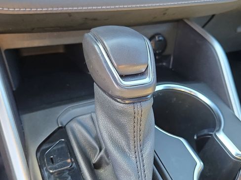 Used 2021 Toyota Highlander XSE image 17