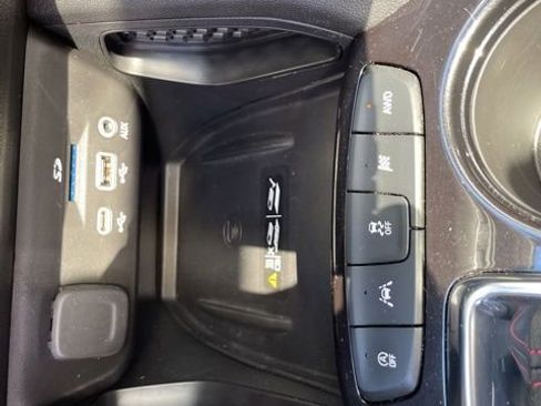 Used 2023 Chevrolet TrailBlazer RS w/ Sun and Liftgate Package image 15