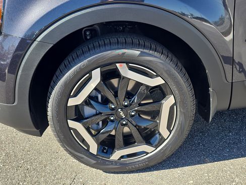 New 2025 Kia Telluride EX image 38