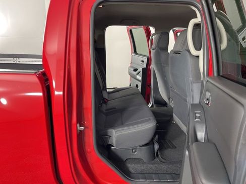 Used 2024 Nissan Frontier SV w/ Technology Package RWD image 46