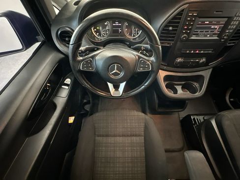 Used 2016 Mercedes-Benz Metris image 9